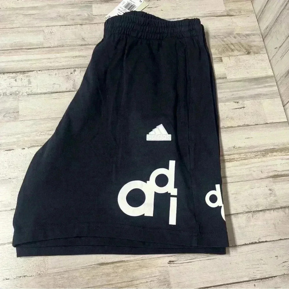Adidas Graphic Print Men's Shorts - Black XL NWT - Picture 7 of 7